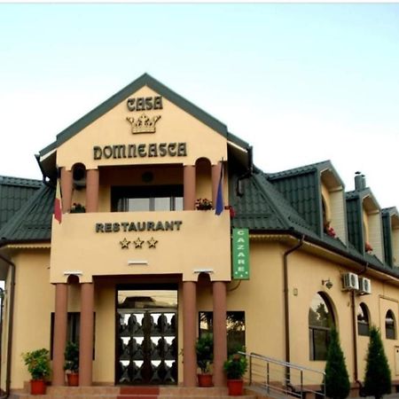 Casa Domneasca Hotel Targoviste Eksteriør billede